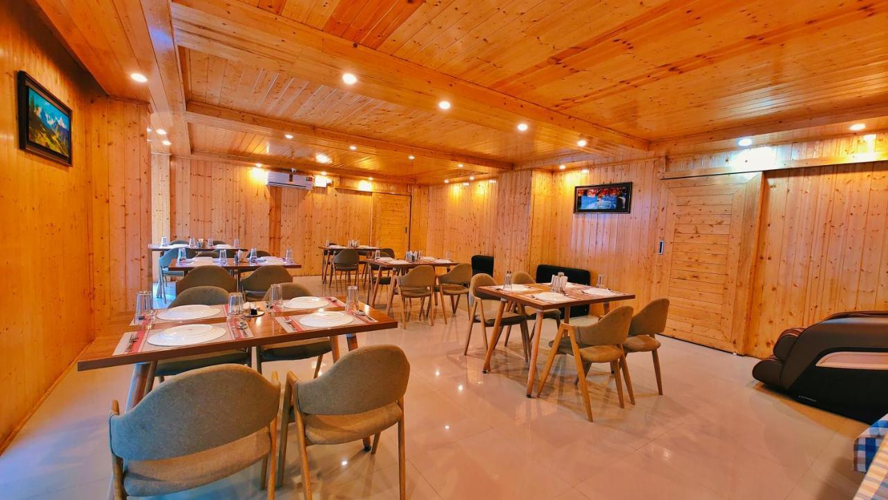 Hotel New Vistas Маналі Екстер'єр фото