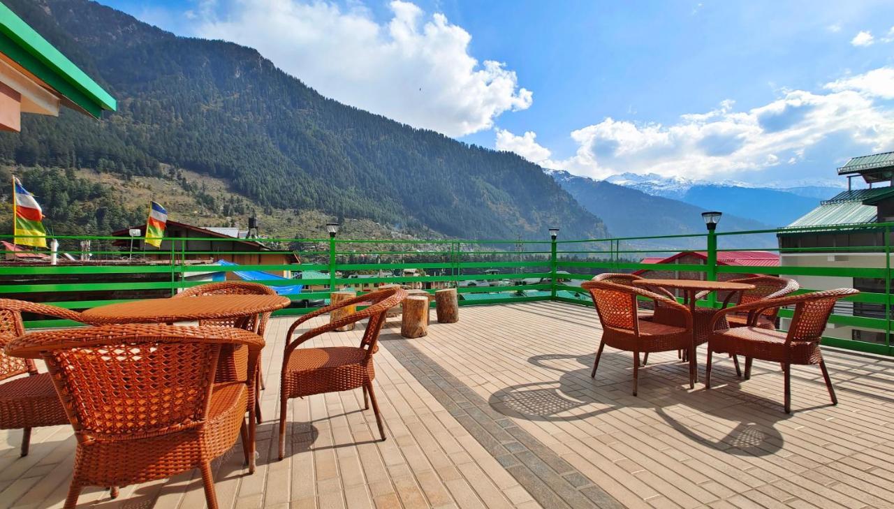 Hotel New Vistas Маналі Екстер'єр фото